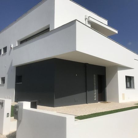 Modern Villa With Private Pool Near The Beautiful Beach Of Foz De Arelho Nadadouro 외부 사진