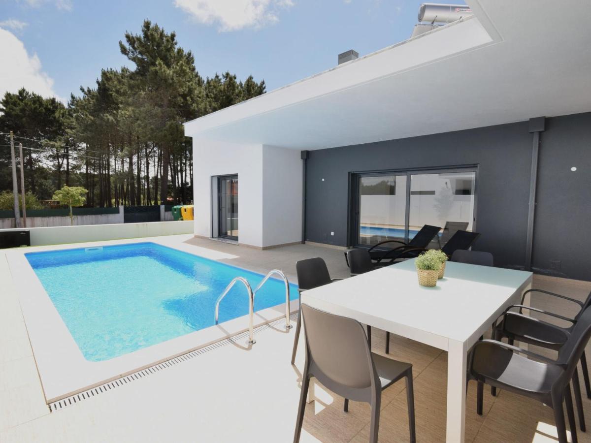 Modern Villa With Private Pool Near The Beautiful Beach Of Foz De Arelho Nadadouro 외부 사진