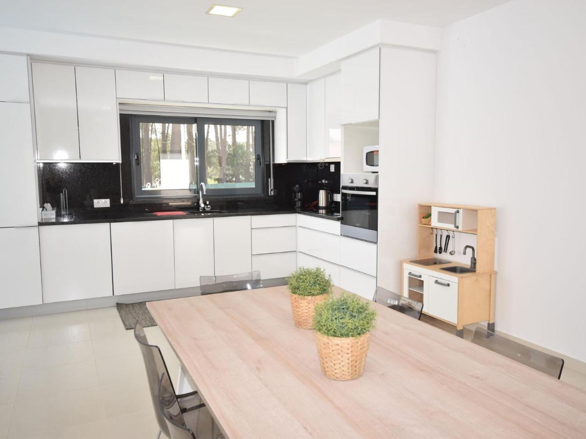Modern Villa With Private Pool Near The Beautiful Beach Of Foz De Arelho Nadadouro 외부 사진