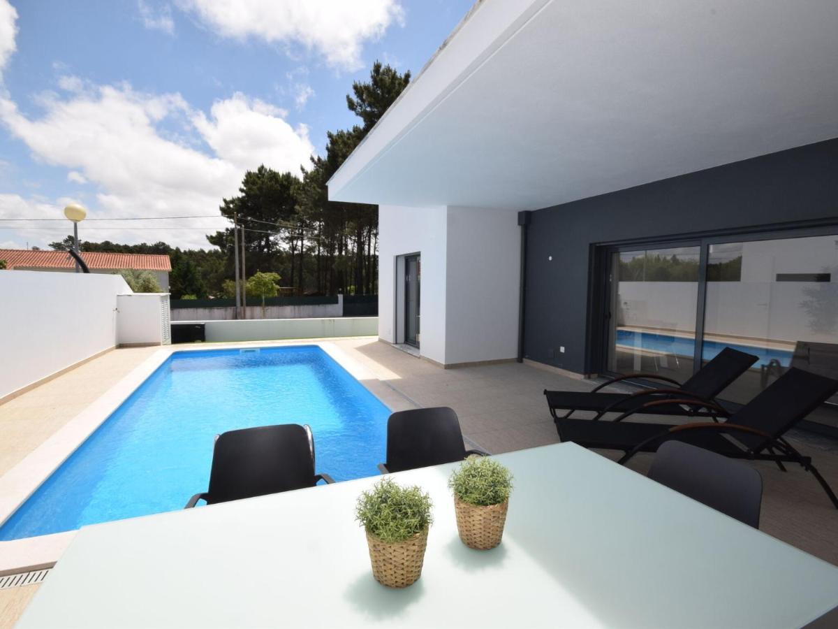 Modern Villa With Private Pool Near The Beautiful Beach Of Foz De Arelho Nadadouro 외부 사진
